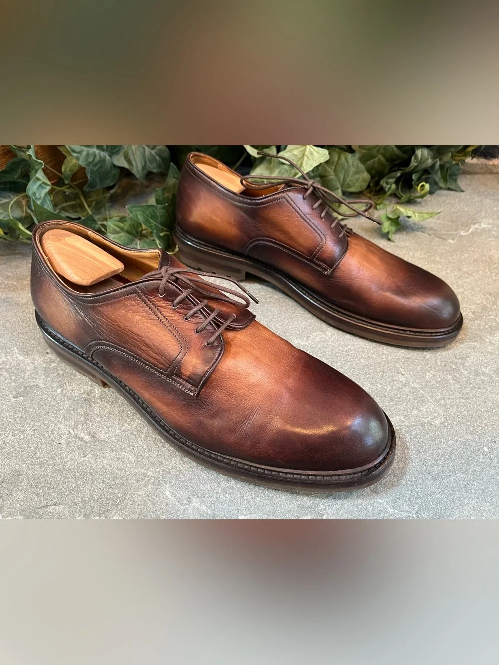 Magnanni nogle hand